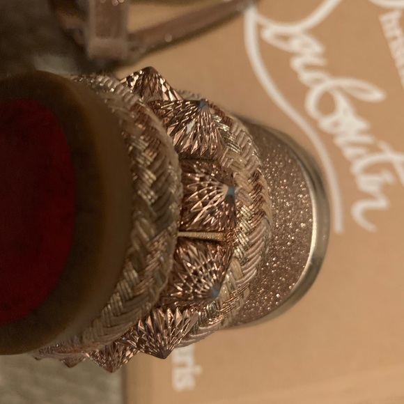 LAST WEEK:💥CHRISTIAN LOUBOUTIN!!!!🔥 - Picture 13 of 15